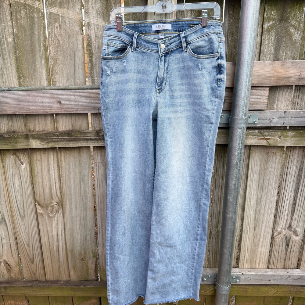 Judy Blue - Straight Fit Light Denim Jeans (Size 13/31)
